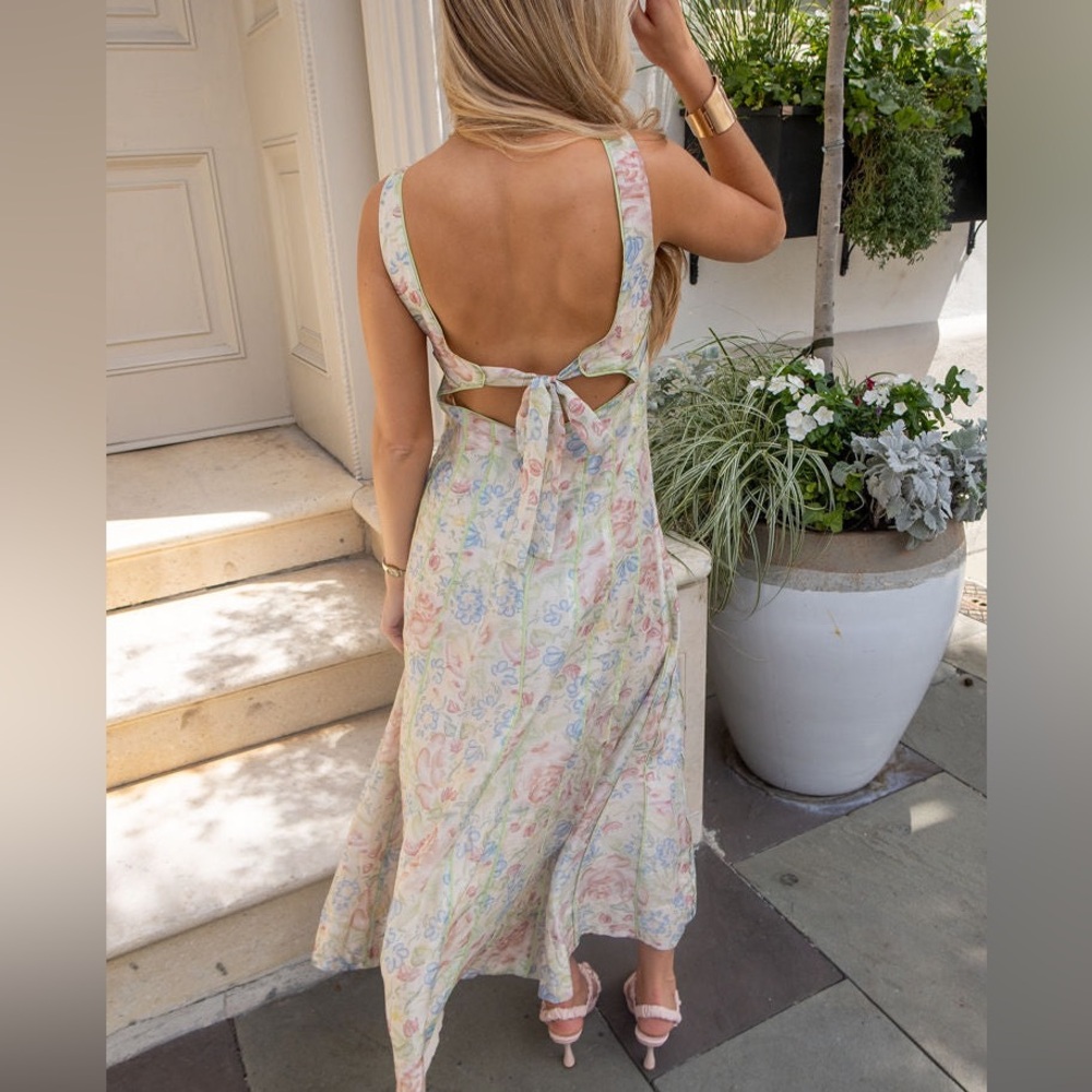 Vestique Pastel Floral Treva Maxi Dress